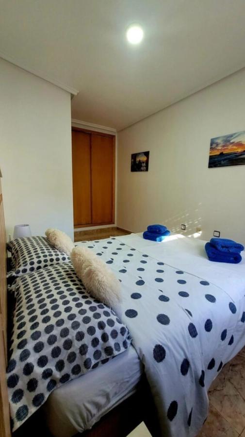 Julia'S Paradise Apartment Torrevieja Esterno foto